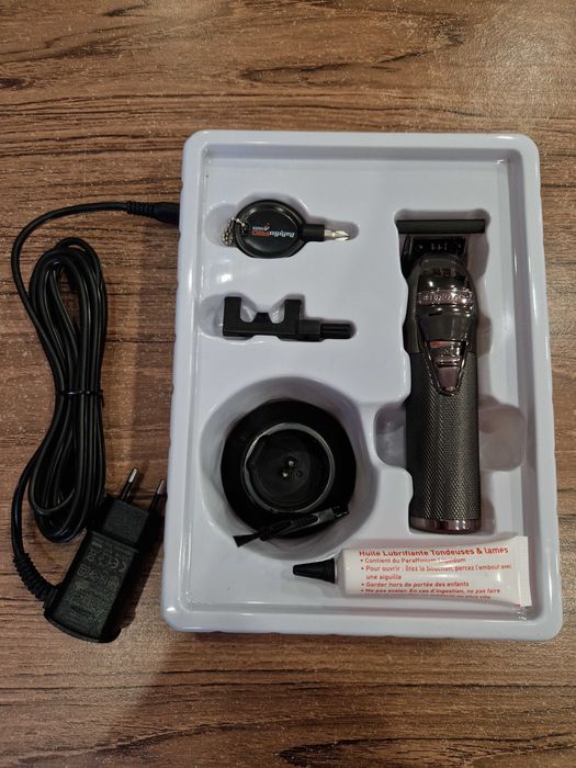 Mașină de contur BaBylissPro Skeleton FX787G Gunsteel fara fir