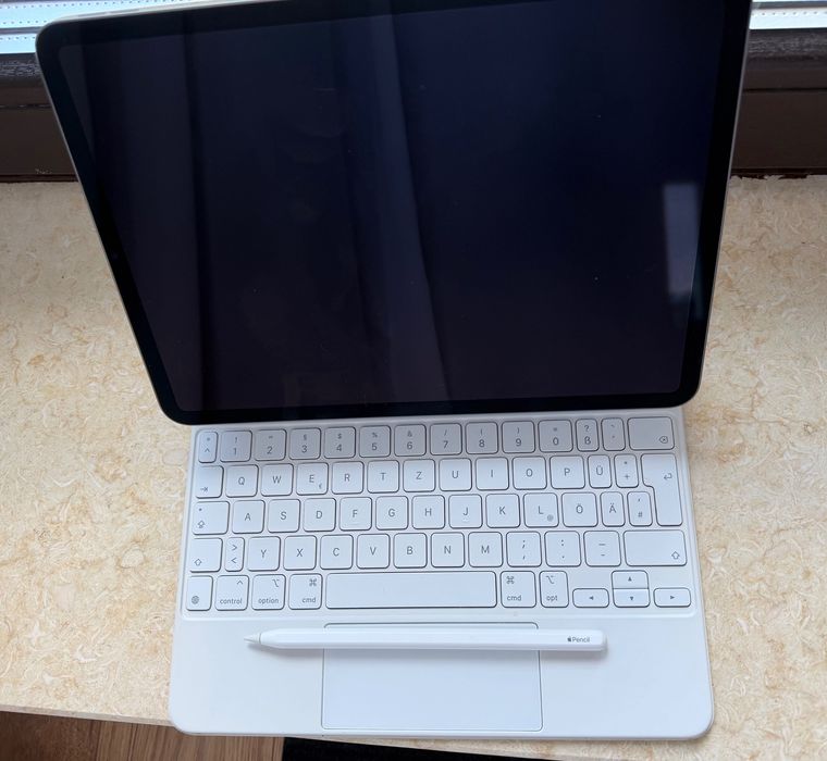 Apple iPad Pro 11 3th 128GB gen 3 2022 M1 plus Tastatura originala si Pencil