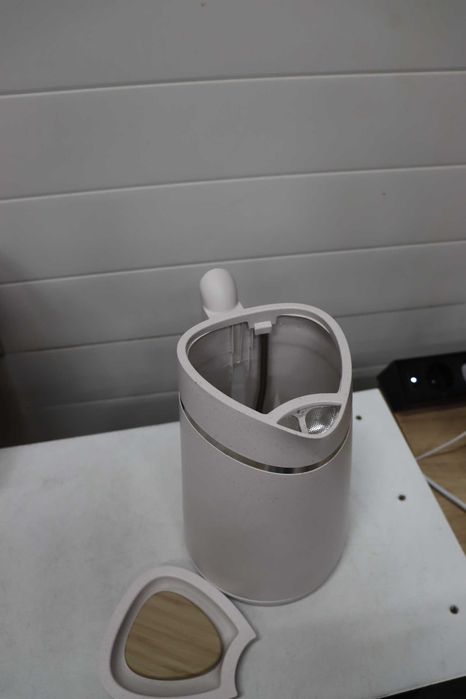 Електрическа кана Philips HD9365/10, вместимост 1.7 l, 2200W, бяла
