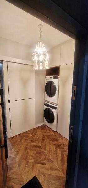 Дава се под наем Двустаен апартамент в Бургас, Център - 65 кв.м за 648.21 € - Снимка #4