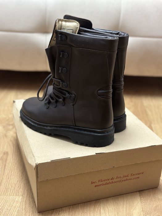 Vând bocanci piele naturala maro