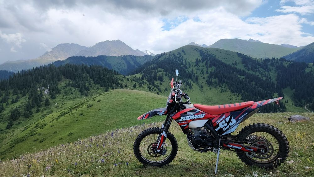 Zuumav S8 nb300 полноразмерный эндуро