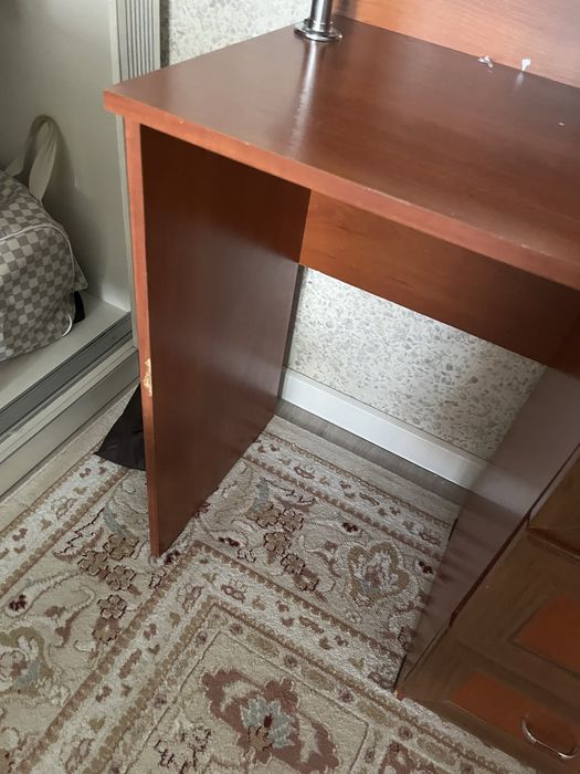 туалетный столик с зеркалом