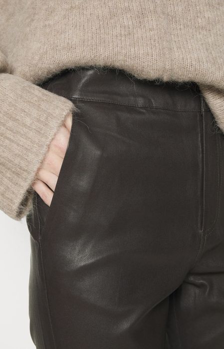 2ND day, Pantaloni piele naturala