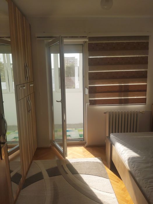 Inchiriez apartament 3 camere Vlaicu 5 colturi