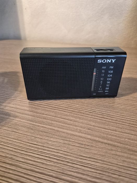 Radio portabil Sony ICF-P36 AM FM
