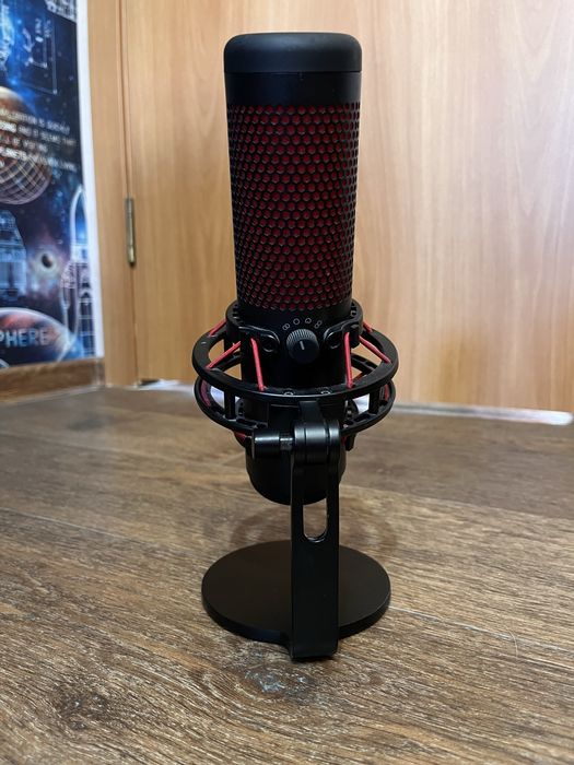 Микрофон HyperX Quadcast