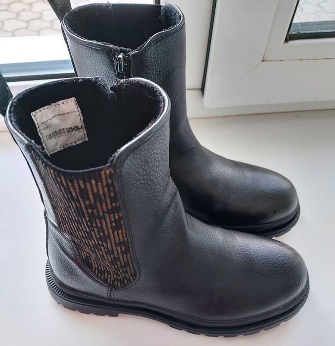 Ботинки на девочку 31р.