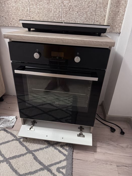 Cuptor electrolux si plita inductie