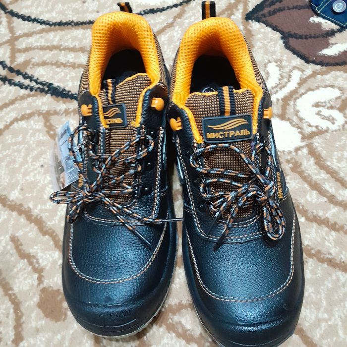 Спец.обувь новые полуботинки сефти
