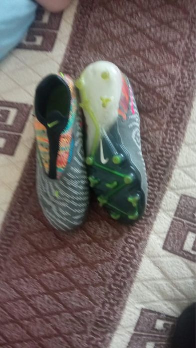 Бутсы фантом для футбола