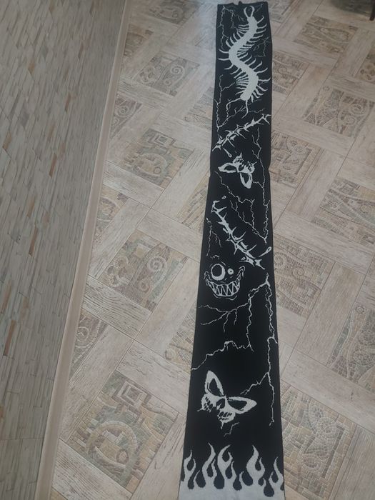 шарф черно белый