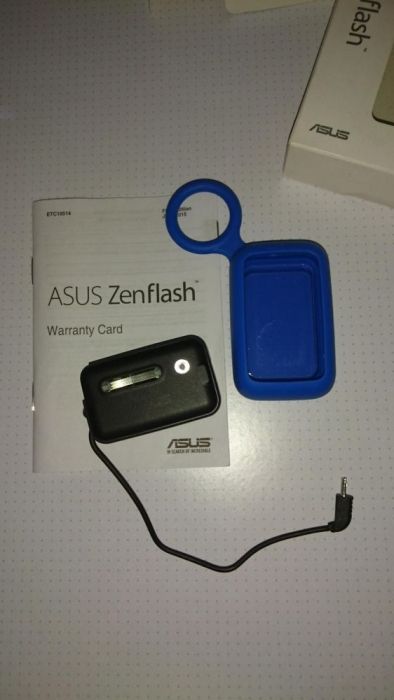 Вспышка Ксенонавая ASUS Zenflash НОВАЯ!