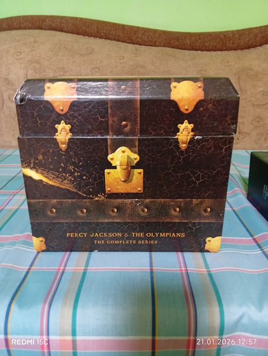 PERCY JACKSON колекция на английски
