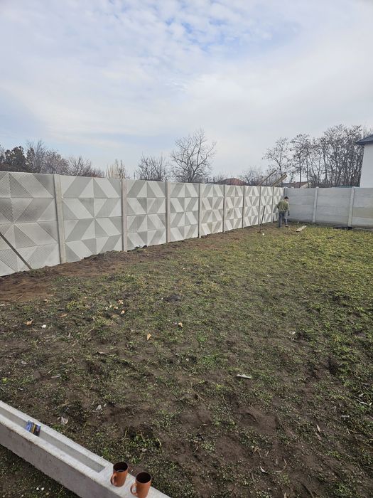 Vând gard din beton arma