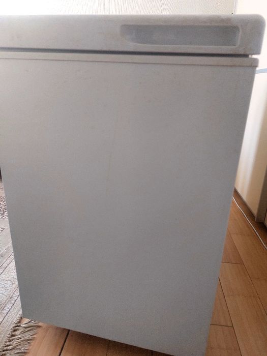 Продам морозильник на запчасти