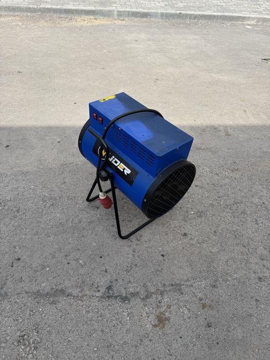 Прдается тепло пушка