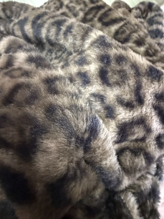 Кофта на замке новая