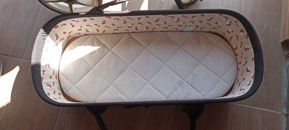 Продавам бебешка количка