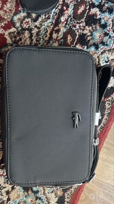 Sumka ( Lacoste)