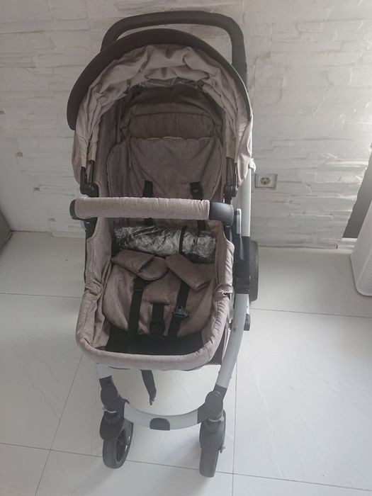 Продавам детска количка