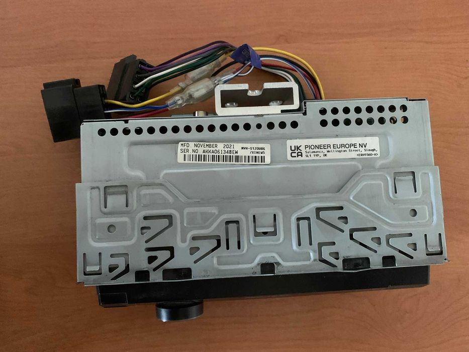 Радио Pioneer MVH-S120UBG
