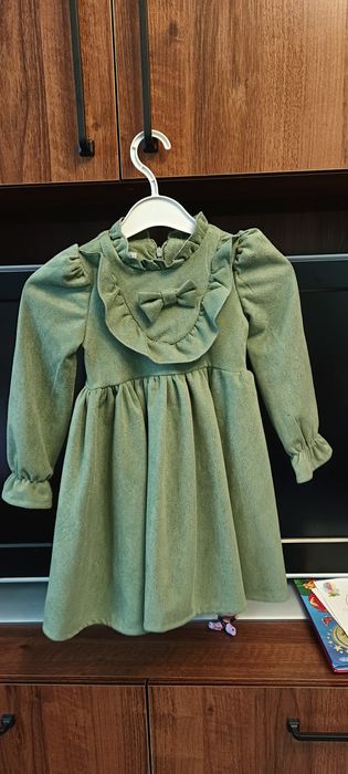 Продам платья для девочки