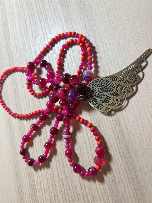 Колиета  ръчно изработени с камъни