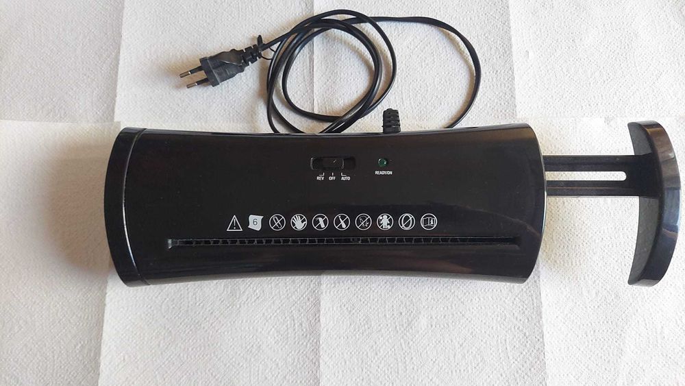 Distrugator de documente, fara cos, 6 coli