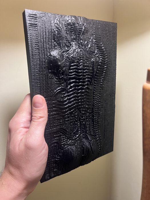 Statuie/tablou 3D H.R. Giger inspirata de “NYC VI TORSO”, 25cm