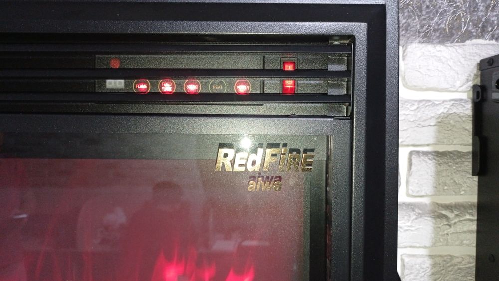 Декоративный камин от Aiwa