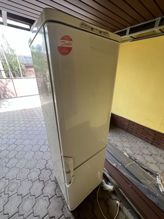 Продам б/у холодильник