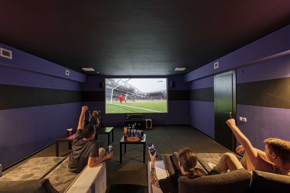 Миникинотеатр, кинорум, антикафе (без помещения)