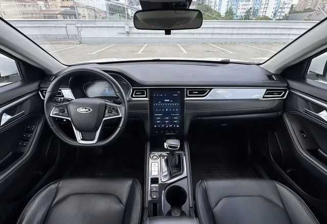 Продаю автомобиль JAC J7 срочно, !!!