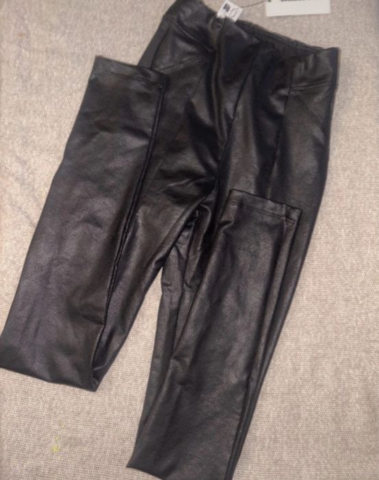 Pantaloni imitatie piele XS