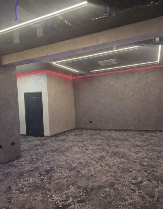 Inchiriez cladire , spatiu comercial