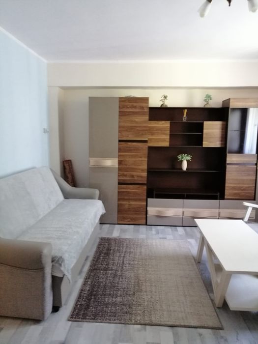 Garsoniera renovata 40 mp de inchiriat