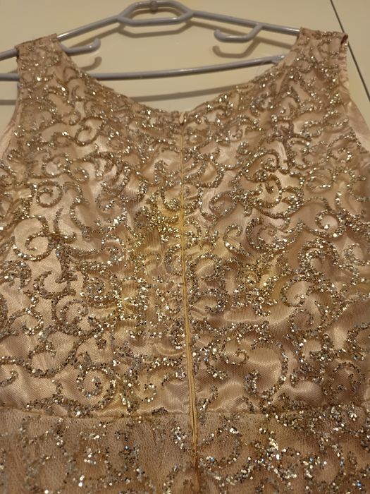 Чисто нова бална рокля + чанта