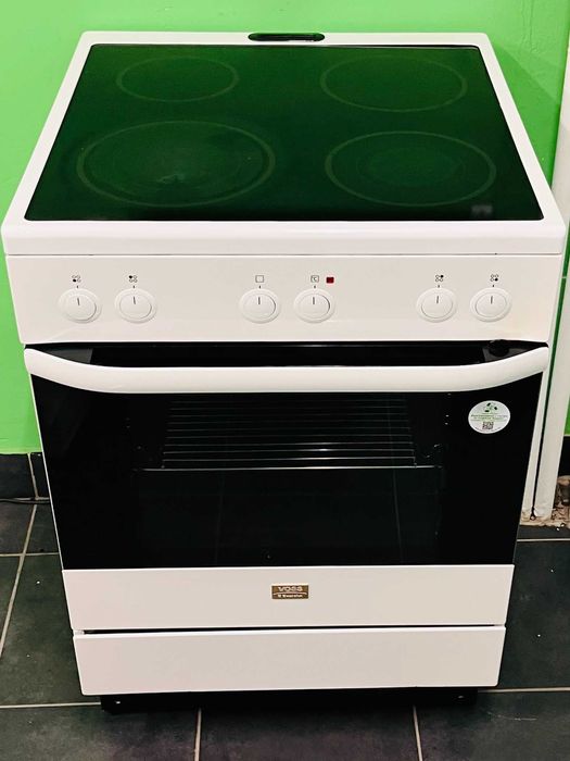 Готварска печка 60 см Voss Electrolux свободностояща с вентилатор