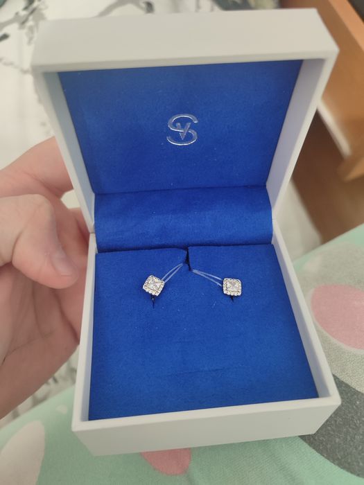 продам срочно серьги из соколов