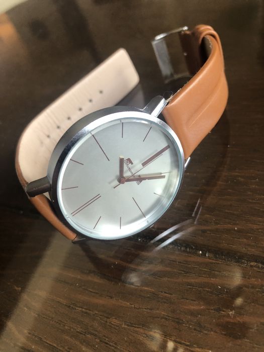 Vand 2 ceasuri dama impecabile