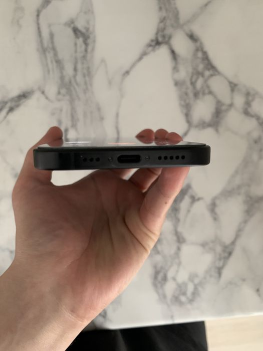 Айфон 16 128гб черный цвет