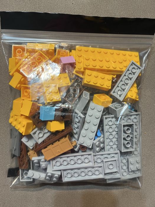 LEGO Minecraft  21249, 605 piese