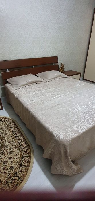 Продам спальный гарнитур