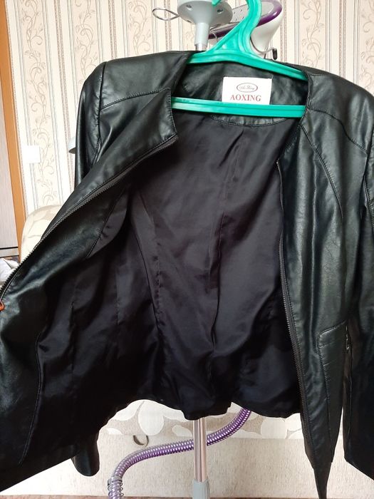 Женская кожаная куртка