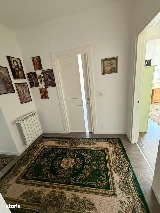 Apartament cu 4 camere decomandate, Centru