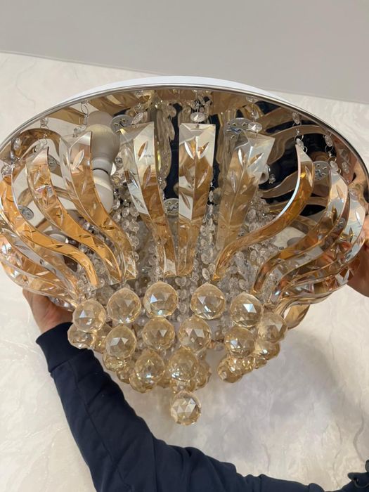 Люстра 6 лампочек