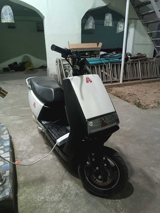 Sotiladi elektira skutor