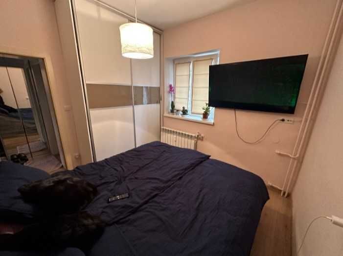 Продава се Тристаен апартамент в София, Център - 65 кв.м за 2693 €/кв.м - Снимка #3