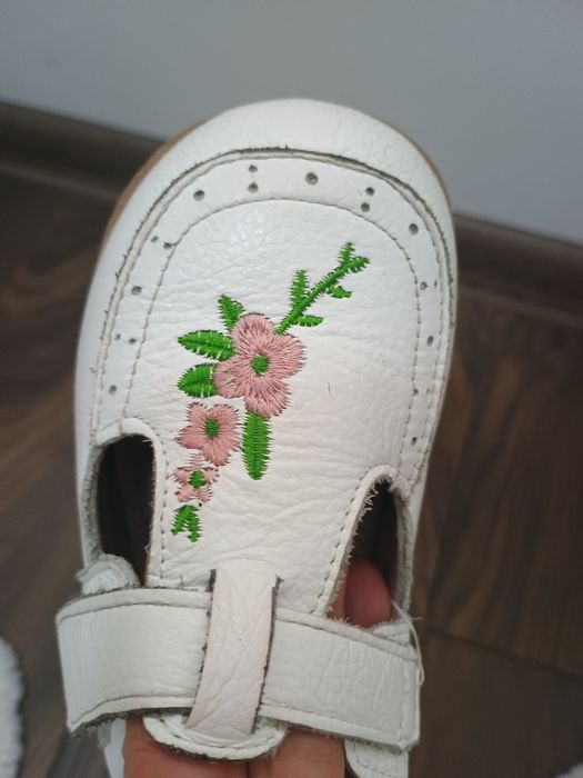 Pantofi piele fetita